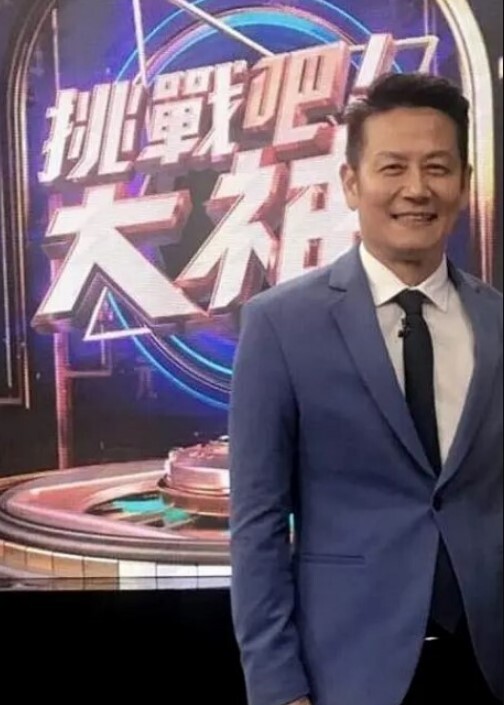 极品学妹白袜子足交自慰 - 口棒肉穴乳
